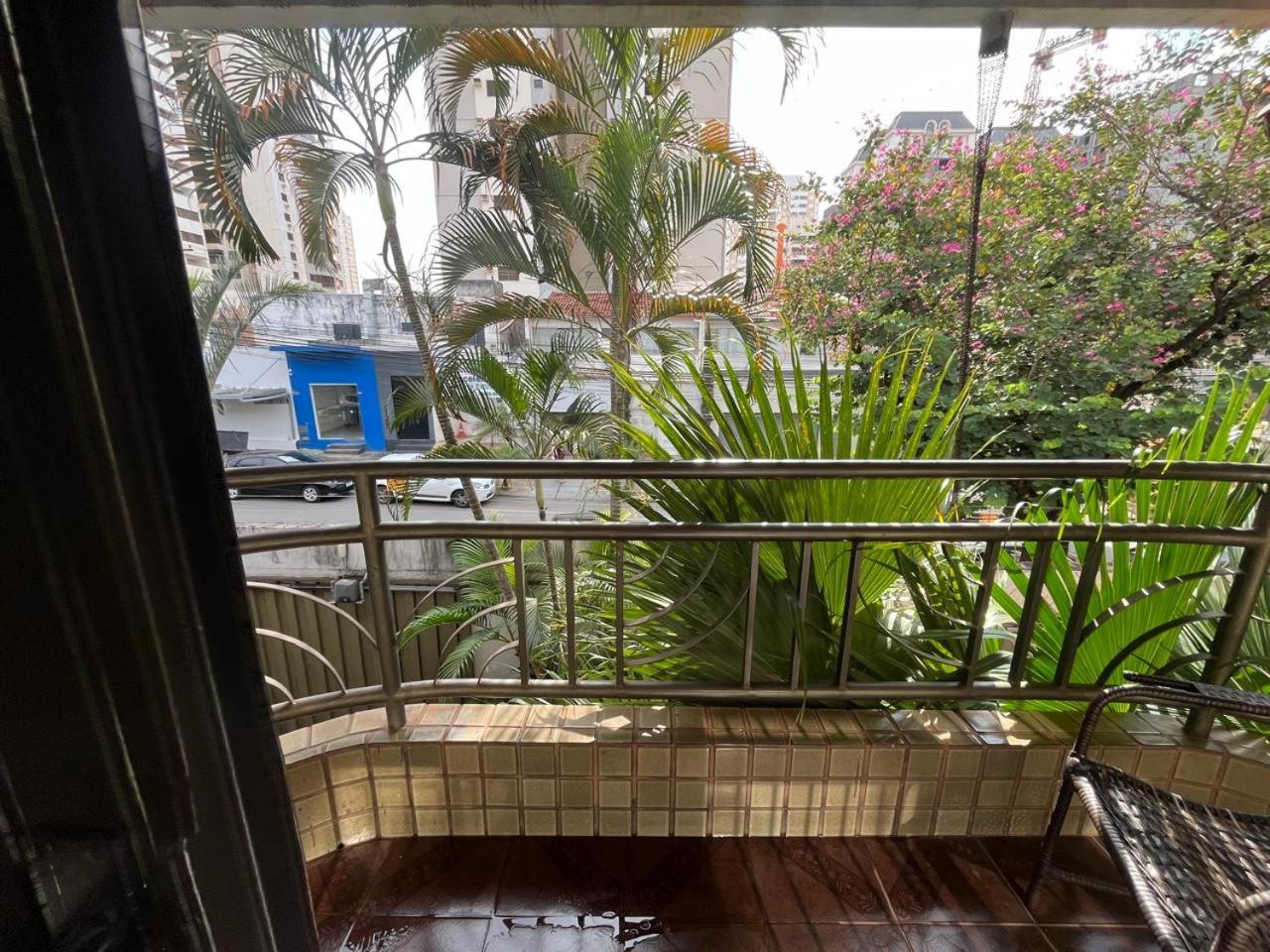 Casa Quintal Bueno! 5 Quartos Com Ar Split E Internet Ultra! Perto Do Melhor De Goiania! Marista Parques Areiao E Vaca Brava Hospital Premium Mater Dei Blue Fit Perdomo Goiania Shopping! 외부 사진
